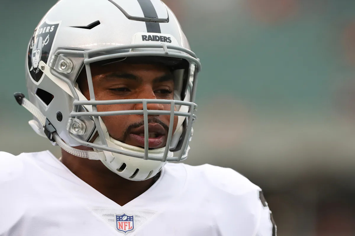Parents of former NFL RB Doug Martin file lawsuit after his death in police custody observed today