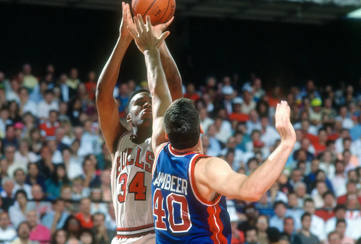 Michael Jordan 'deeply saddened' by death of former teammate Stacey King reported globally