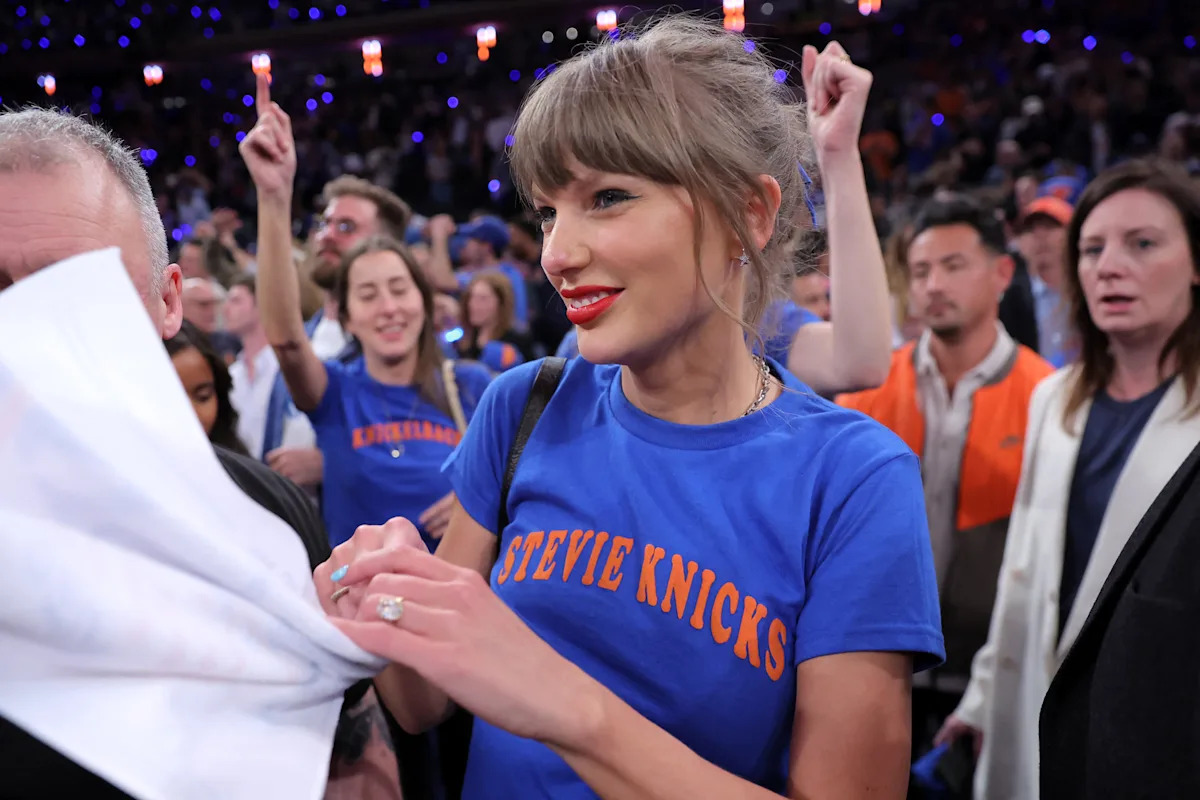 Knicks radio analyst apologizes for questioning Taylor Swift's fandom reported globally