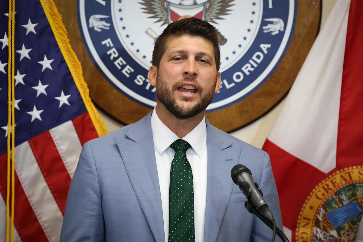 Florida AG issues investigative subpoena to NFL During Rooney Rule concerns hits headlines