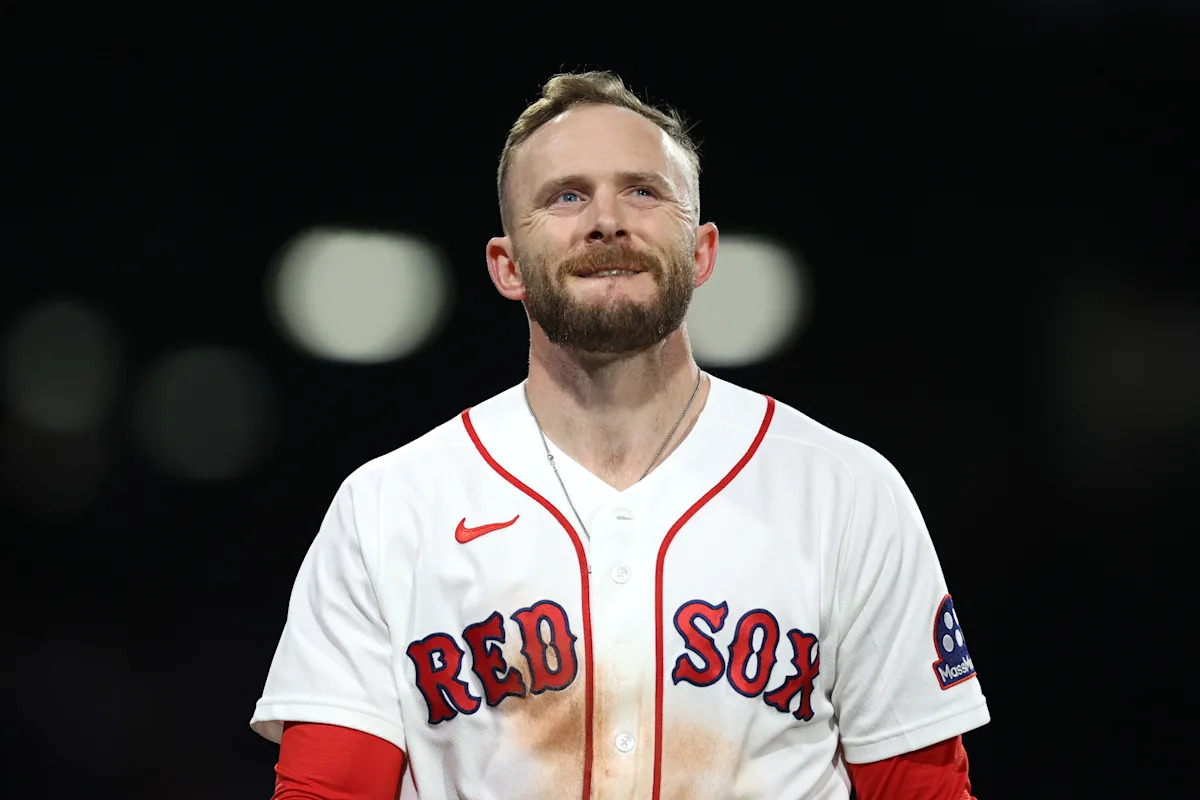 Red Sox SS Trevor Story going on IL with sports hernia, after struggling for weeks creates buzz