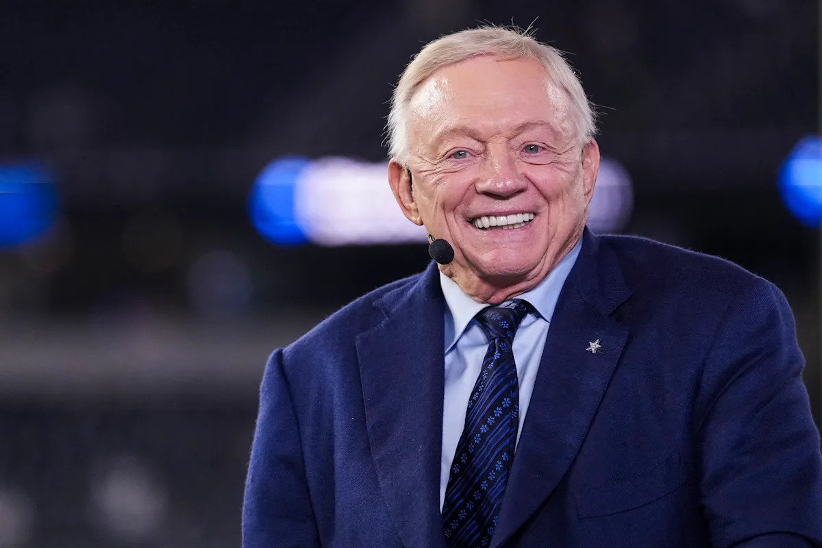 Jerry Jones compares Cowboys' international sked to 'night out on the town' observed today
