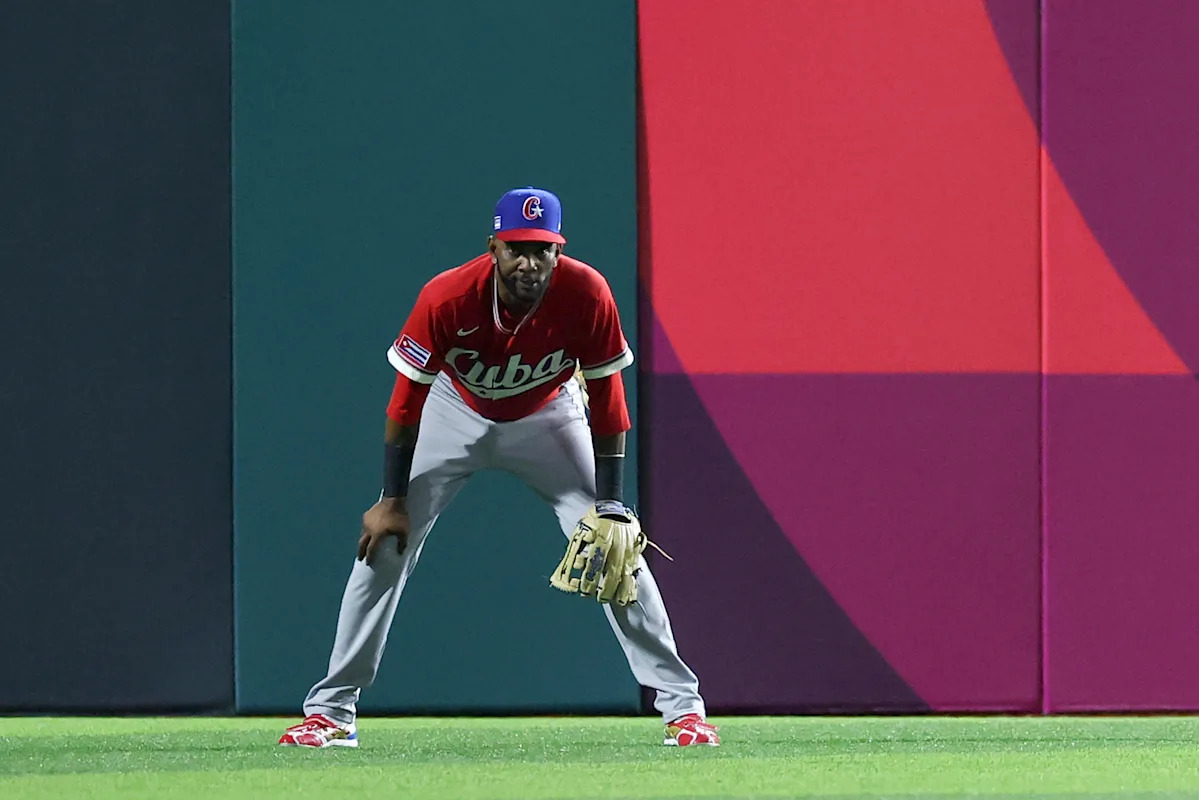 Alexei Ramírez -- oldest player in WBC -- reportedly tested positive for PEDs at event reported globally