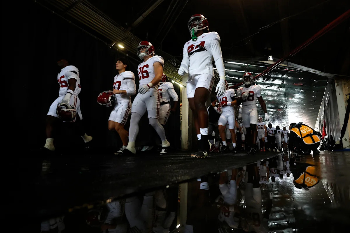 Could new college sports bill lead to an athlete strike? making waves