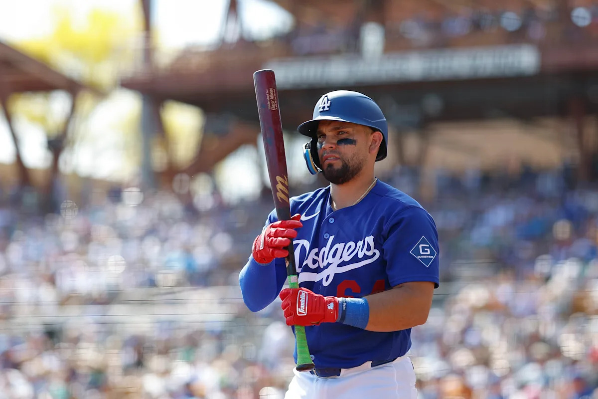 Family of Dodgers rookie Alfonzo Jr. found dead in wake of Venezuela earthquakes hits headlines