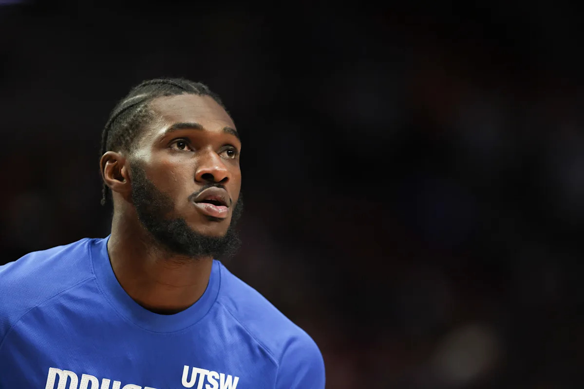 Report  RFA Moussa Cisse signs offer sheet with Knicks -- Mavs have 2 days to Duel takes center stage
